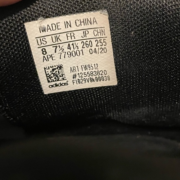 Adidas Pro Boost Mid Basketball Shoe, 8, Black and White - Picture 5 of 7